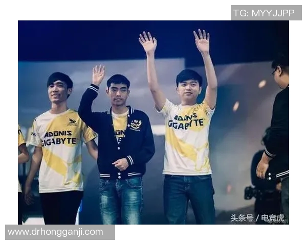 西安羽毛球队以89分稳居精英赛积分榜首位展现强劲实力 西安羽毛球队以89分稳居精英赛积分榜首位展现强劲实力