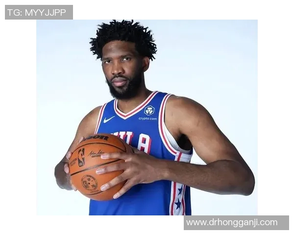 乔尔恩比德的篮球之路:从天赋少年到NBA巨星的蜕变与奋斗 乔尔恩比德的篮球之路:从天赋少年到NBA巨星的蜕变与奋斗