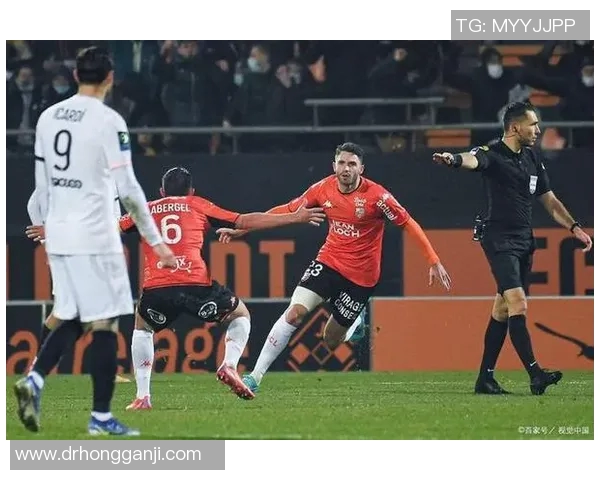 法乙联赛精彩对决洛里昂主场迎战特鲁瓦球队争锋相对