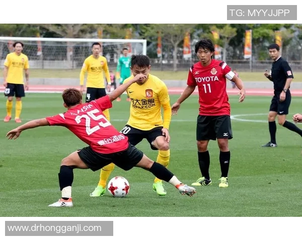 前进之英与罗达的激烈对决展现足球魅力与团队精神的巅峰较量